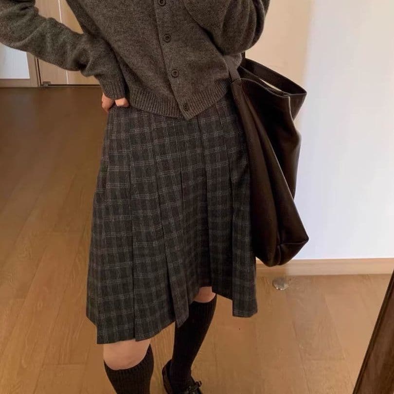 チェックスカート 上品な格子柄 プリーツ入り 