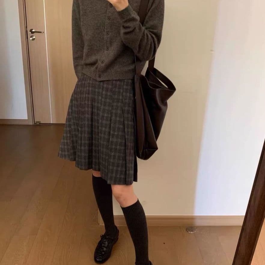 チェックスカート 上品な格子柄 プリーツ入り 