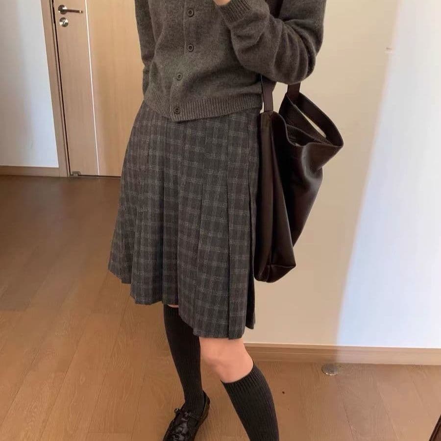 チェックスカート 上品な格子柄 プリーツ入り 