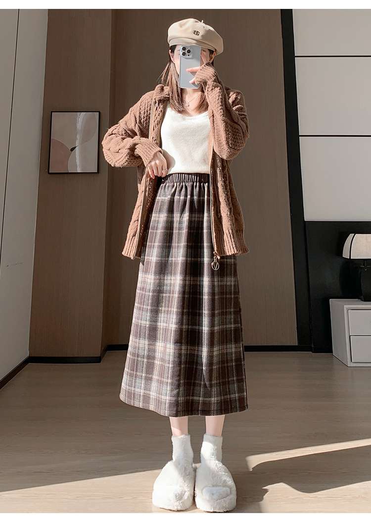 クラシカルプリーツチェックスカート