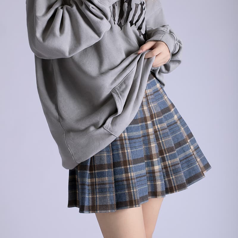 ふんわりプリーツチェックスカート