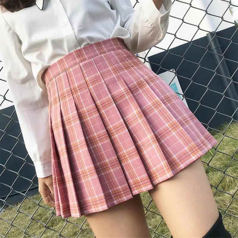 プリーツ入りミニ丈チェックスカート