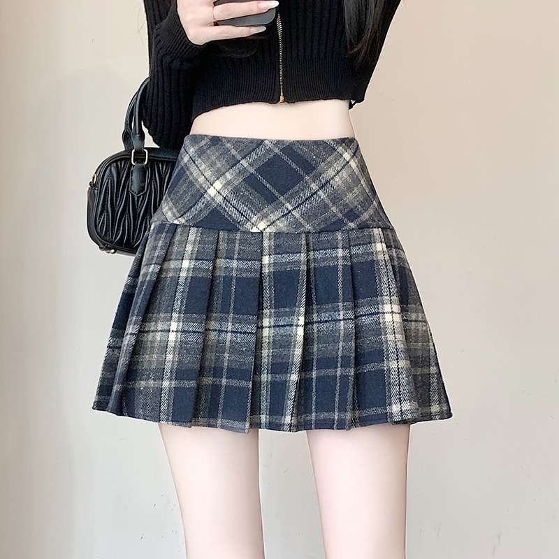 プリーツチェックスカート