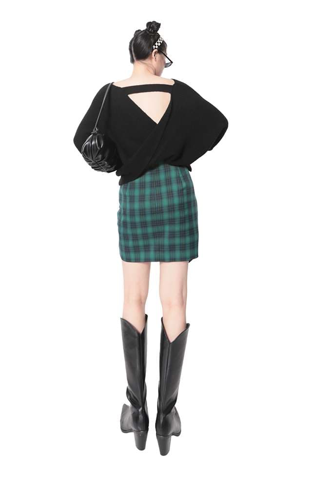 アシンメトリーチェックスカート