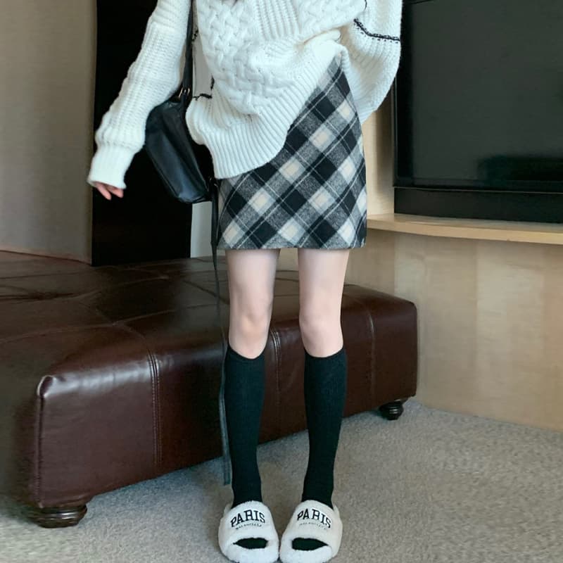 あったか可愛い♡ウール混チェック柄ミニスカート