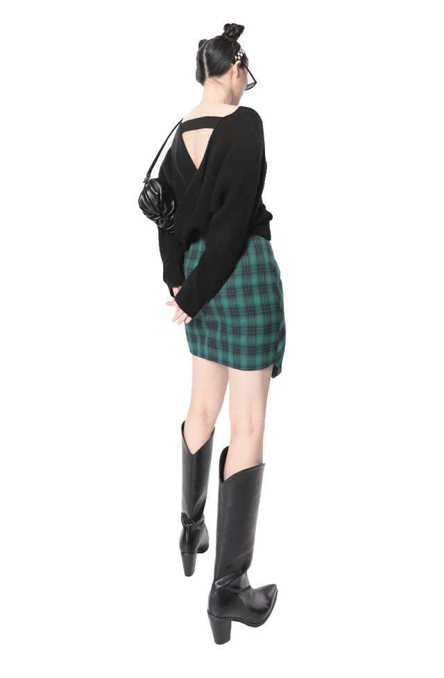 アシンメトリーチェックスカート
